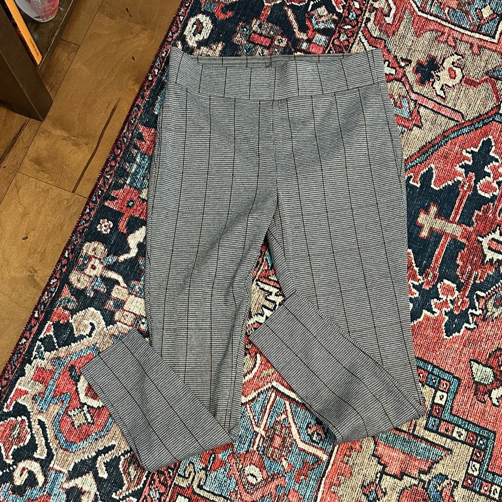 Black and tan Cropped Pants